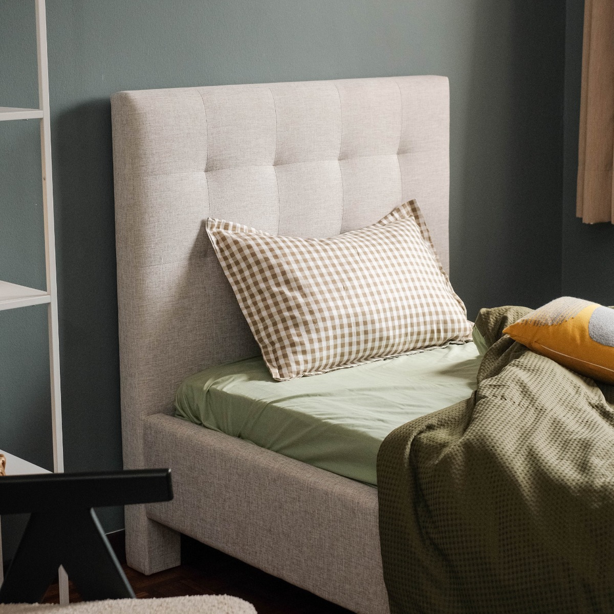Lillian Oatmeal Single Bed