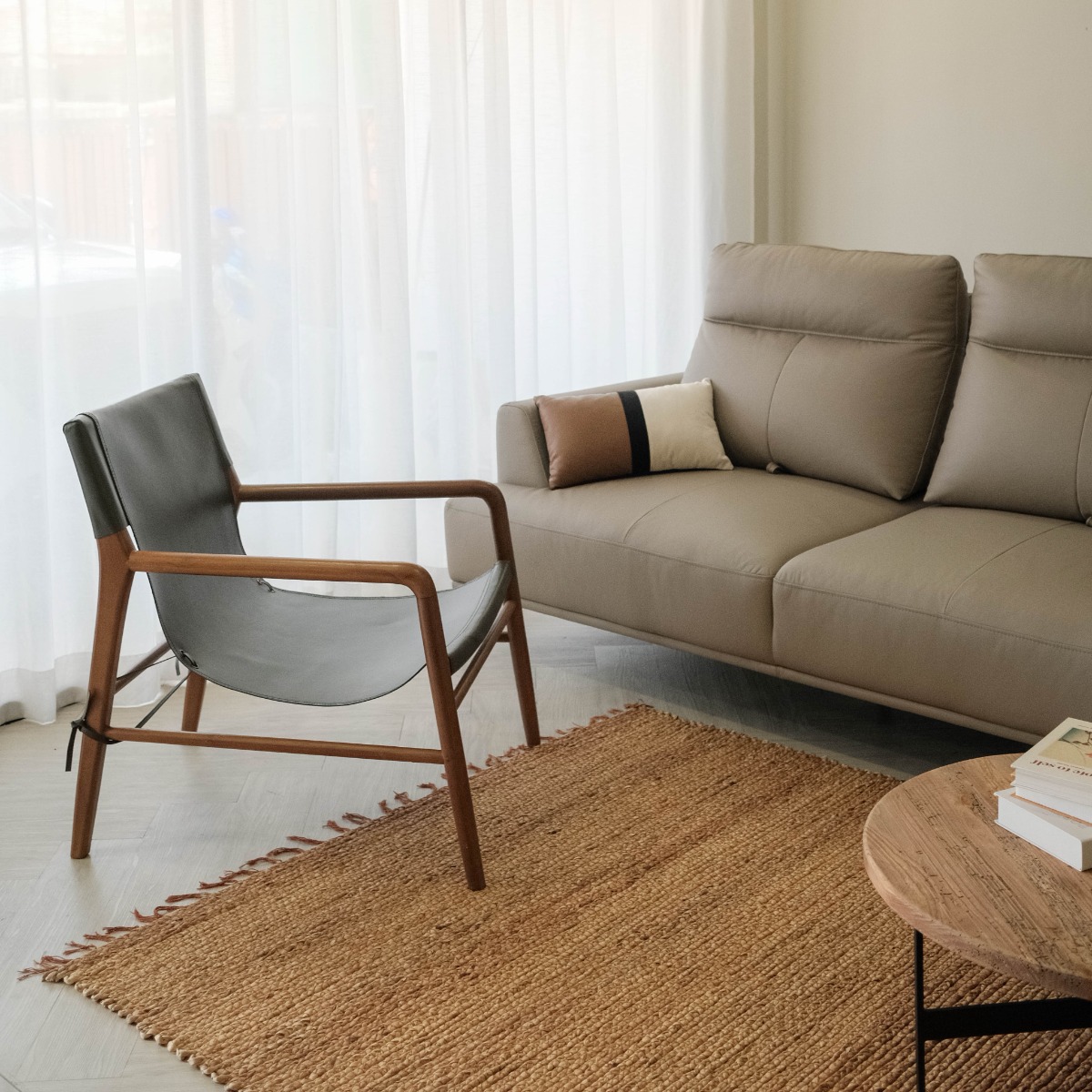 Capri Olive Leather Lounge Chair