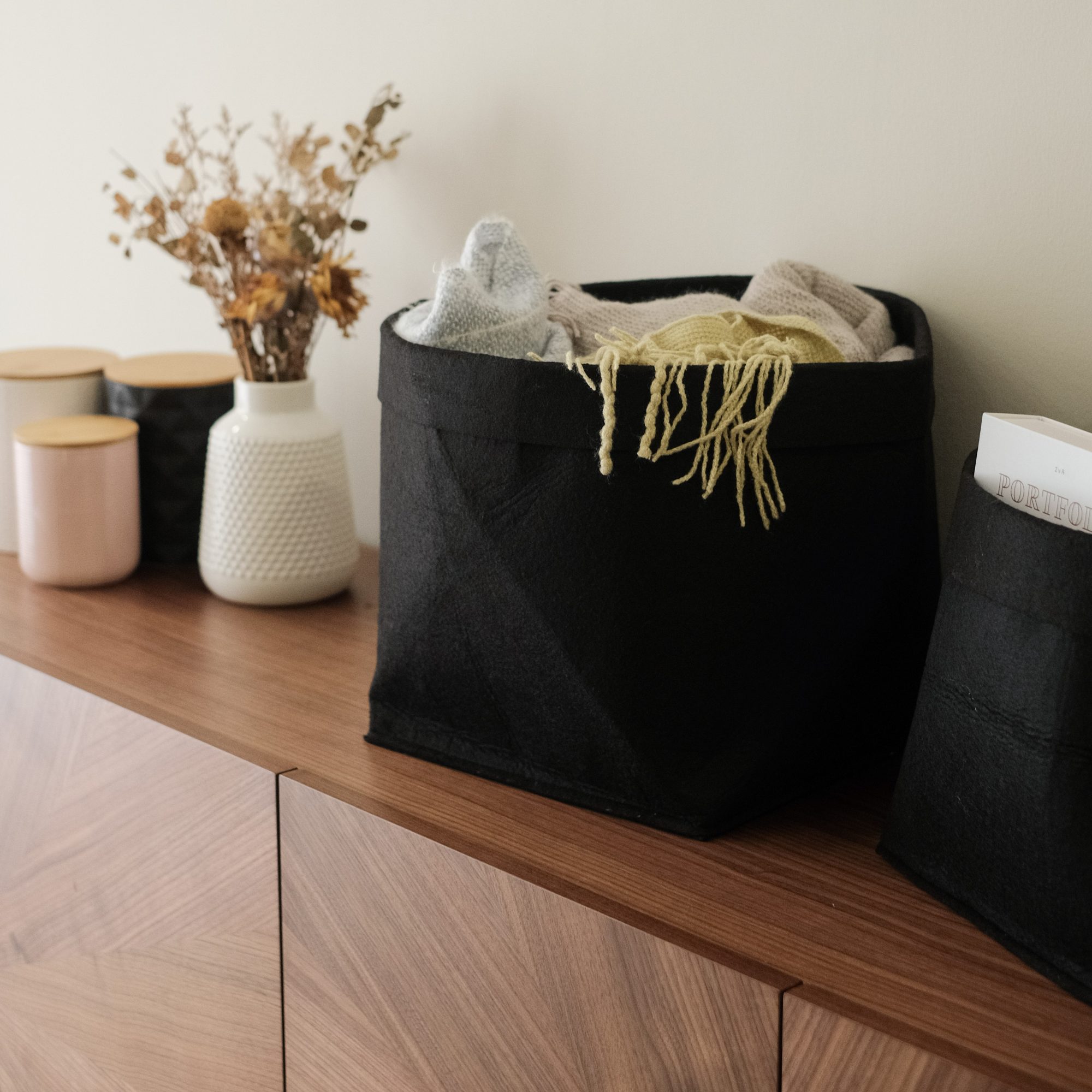 Alfie Black Felt Basket - Large