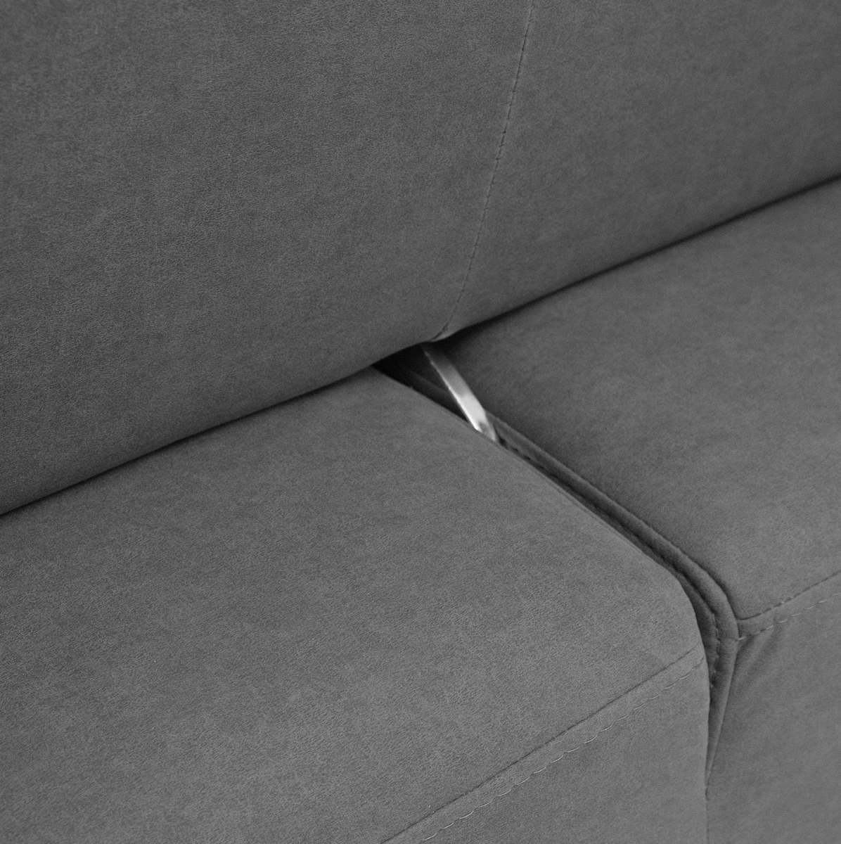 Maila Right Sectional Sofa With Adjustable Back