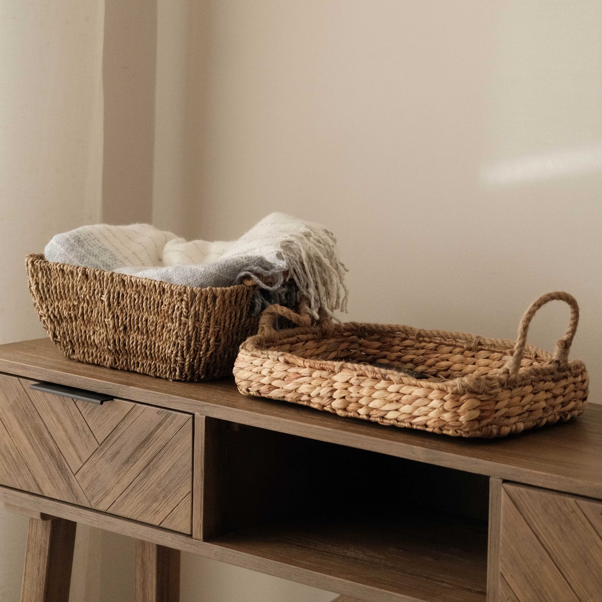 Nina Water Hyacinth Tray