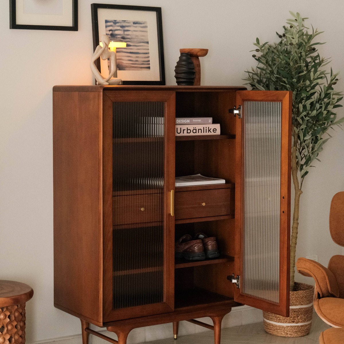 Scarlett 2 Doors Display Cabinet
