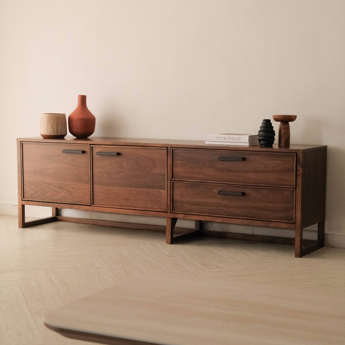 Justin TV Cabinet 200cm
