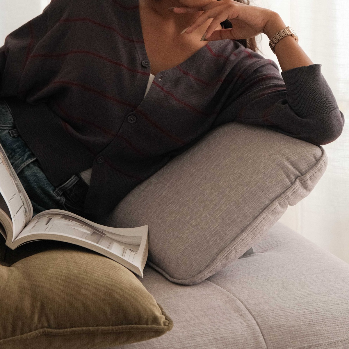 Claudia Right Corner Sofa With Adjustable Back