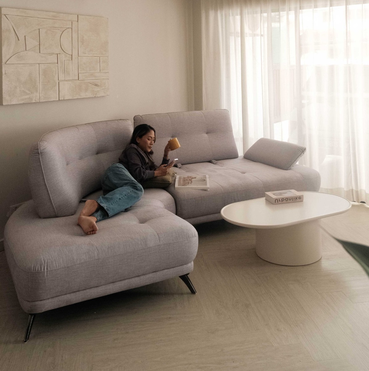 Claudia Right Corner Sofa With Adjustable Back