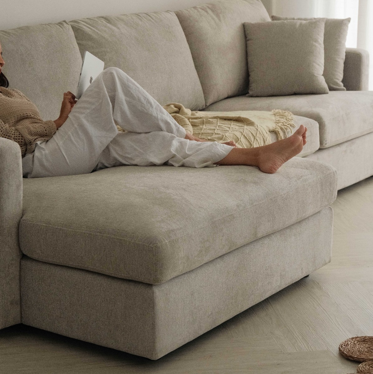Franca Sand Grey Right Sectional Sofa