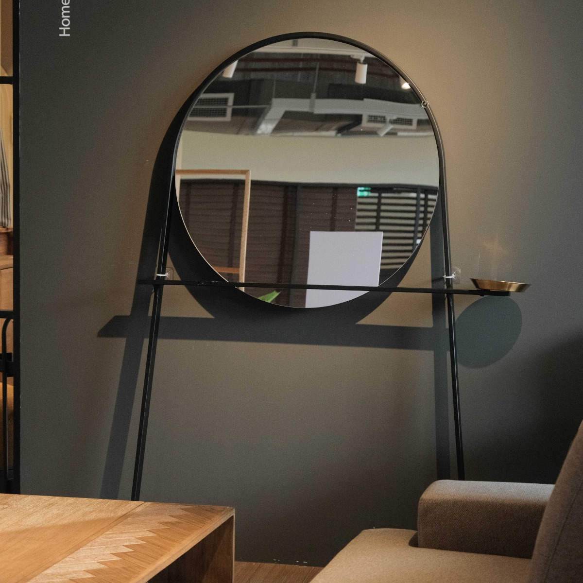 Rowan Round Standing Mirror (Markdown)