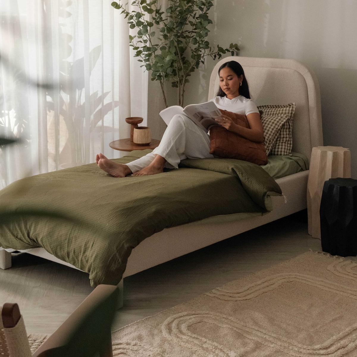Charlotte Chiffon Beige Single Bed