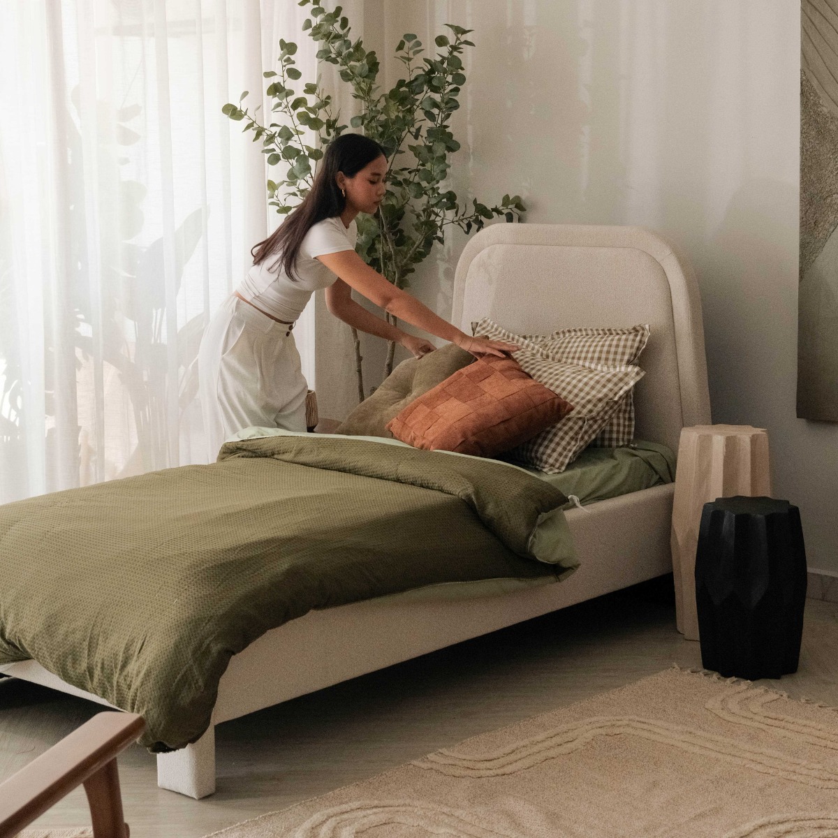 Charlotte Chiffon Beige Super Single Bed