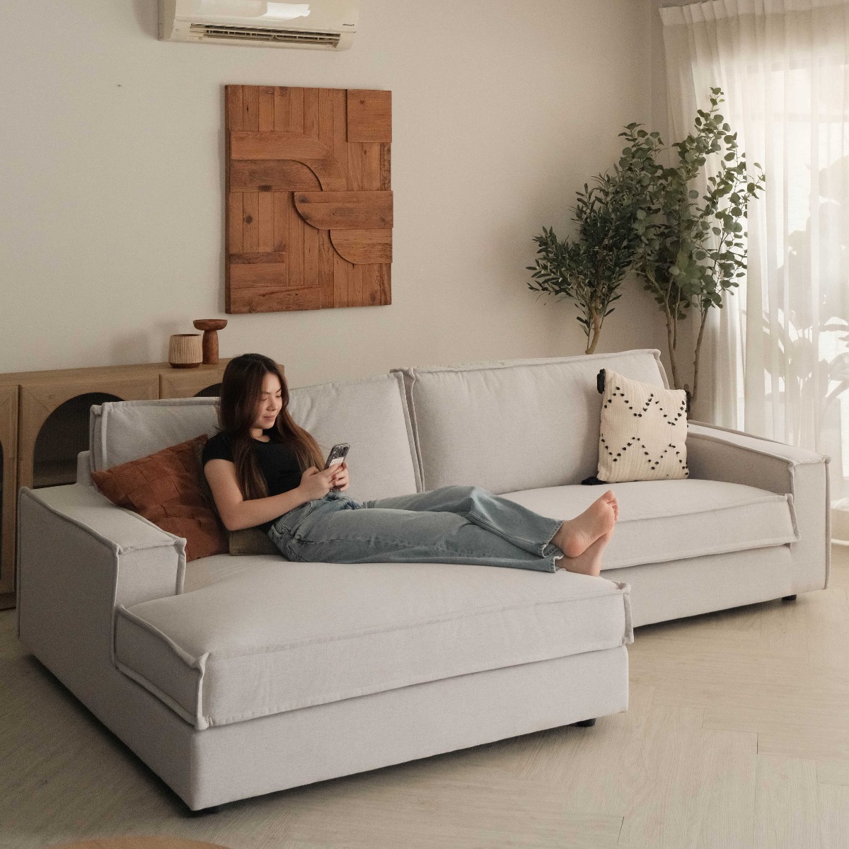 Judith Mist Grey Right Sectional Sofa
