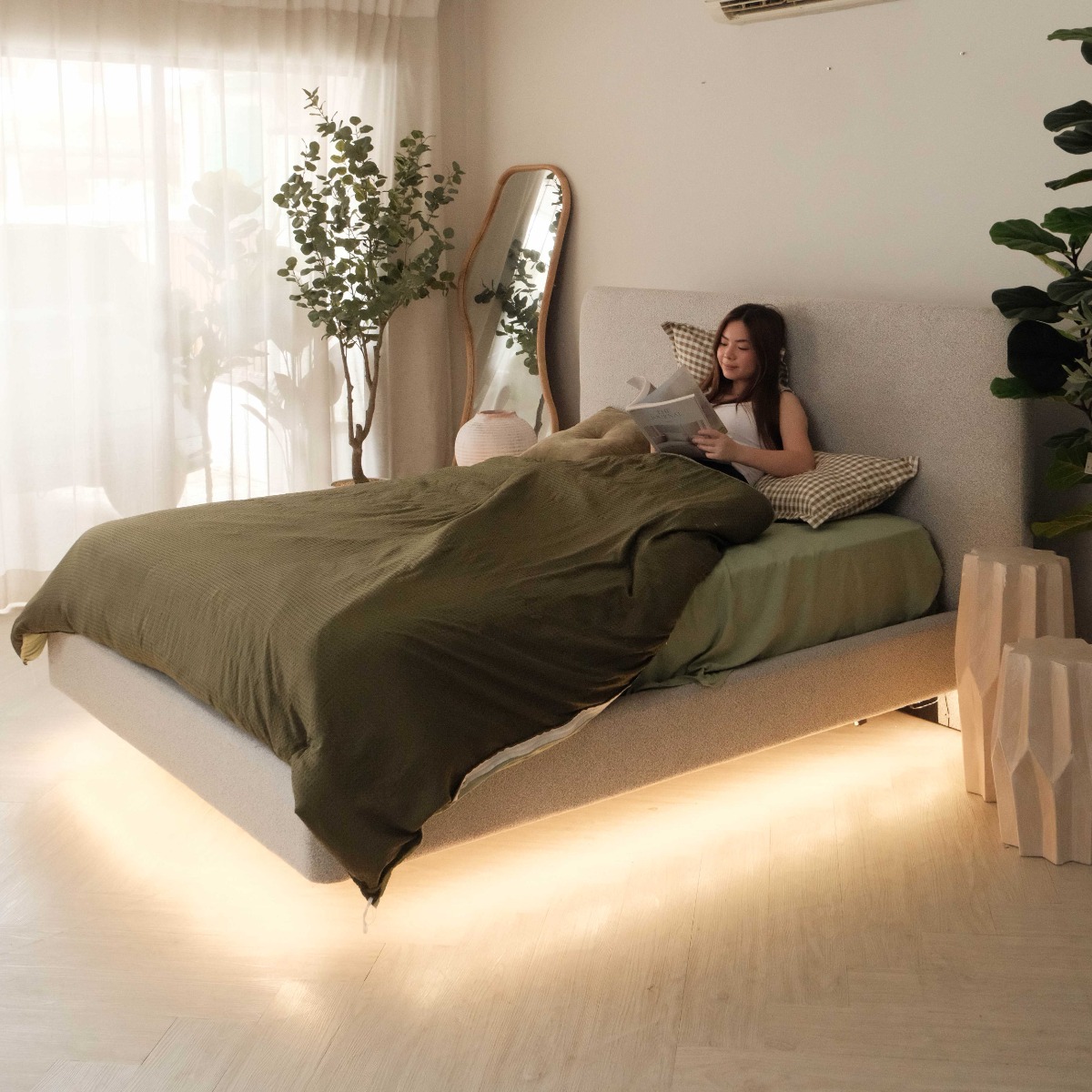 Ellington Light Grey Queen Floating Bed