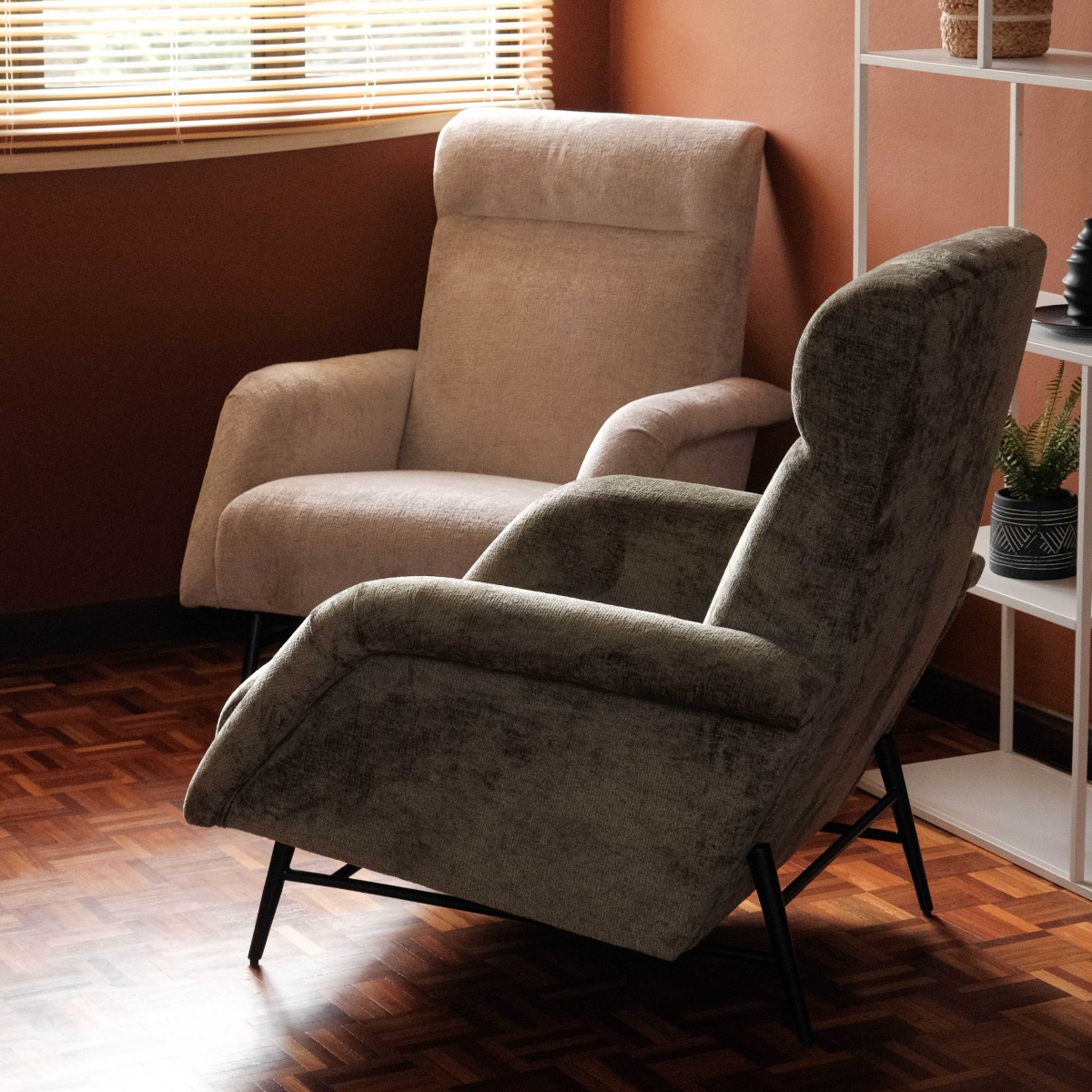 Frank Mid Century Fern Green Lounge Chair