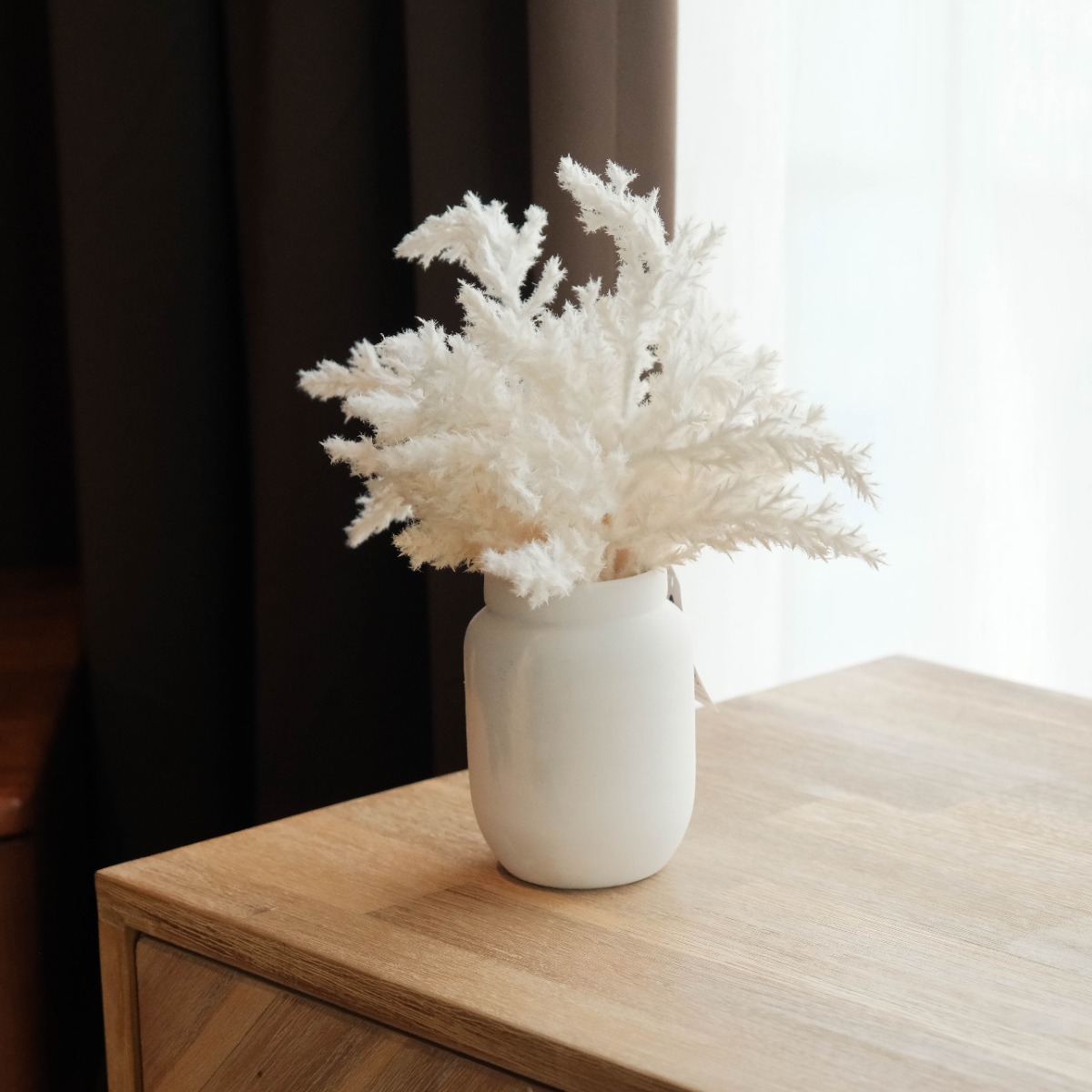 Pampas in Ceramic Vase