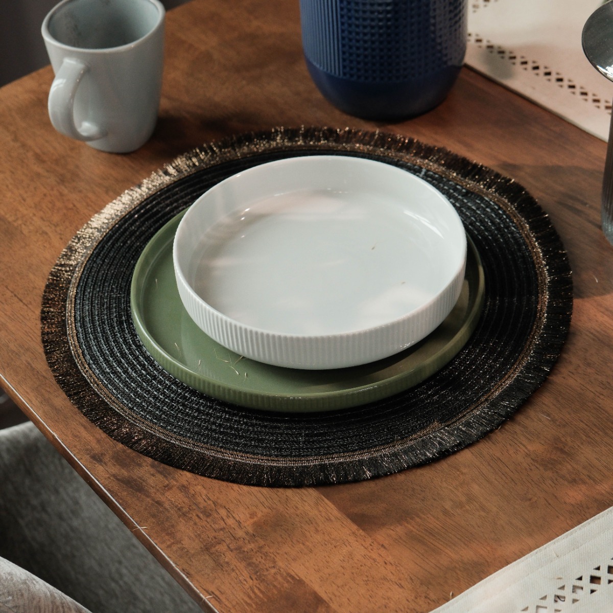 Fringe Black Round Placemat