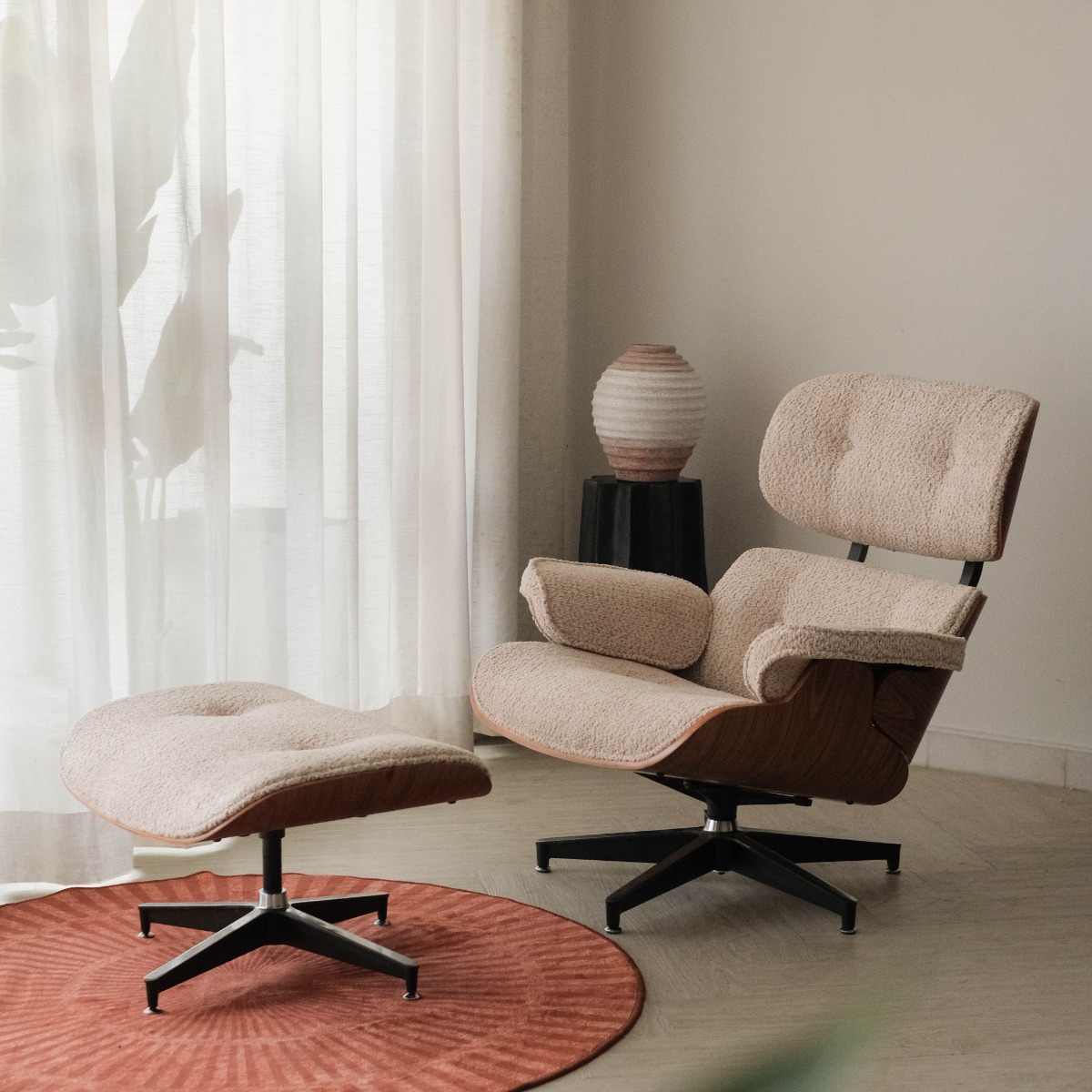 Replica Eames Lounge Chair with Ottoman - Walnut & Oatmeal