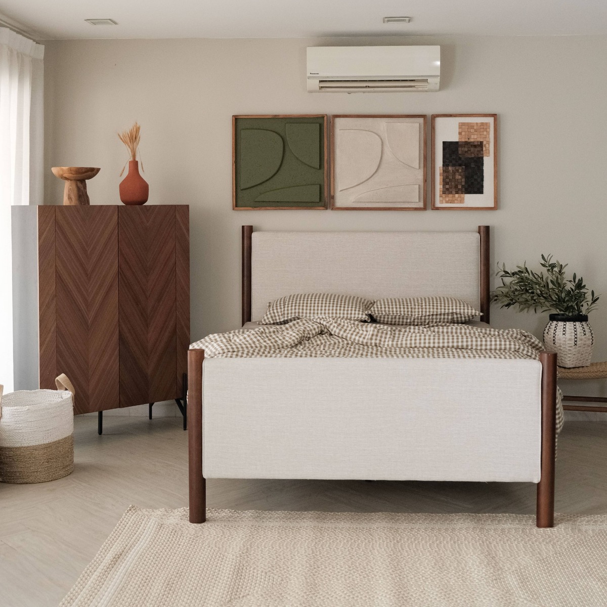 Arlo King Bed