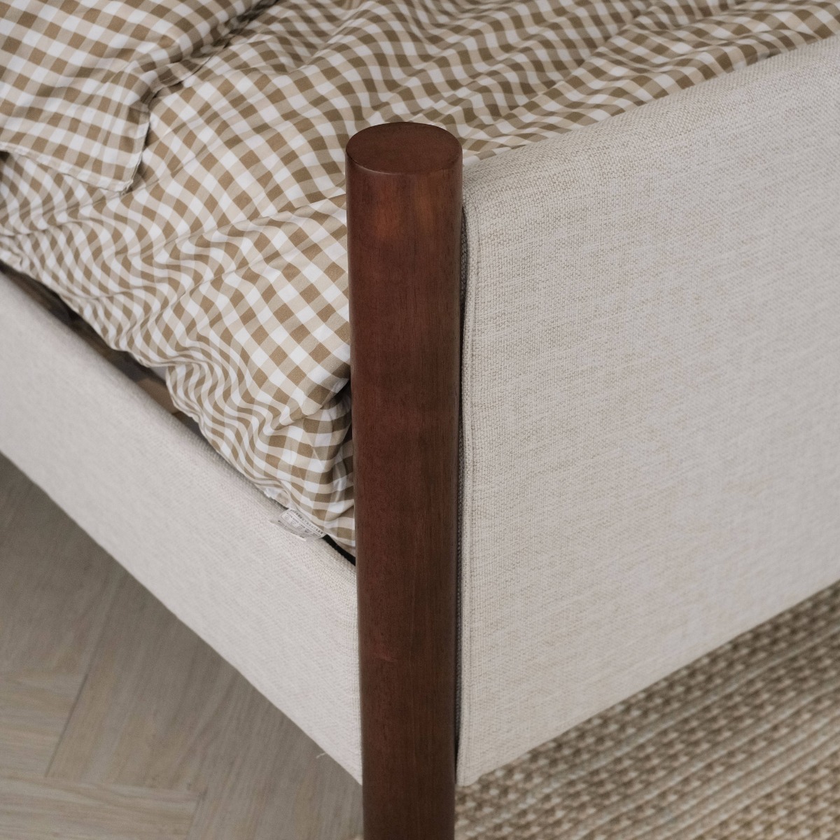 Arlo King Bed