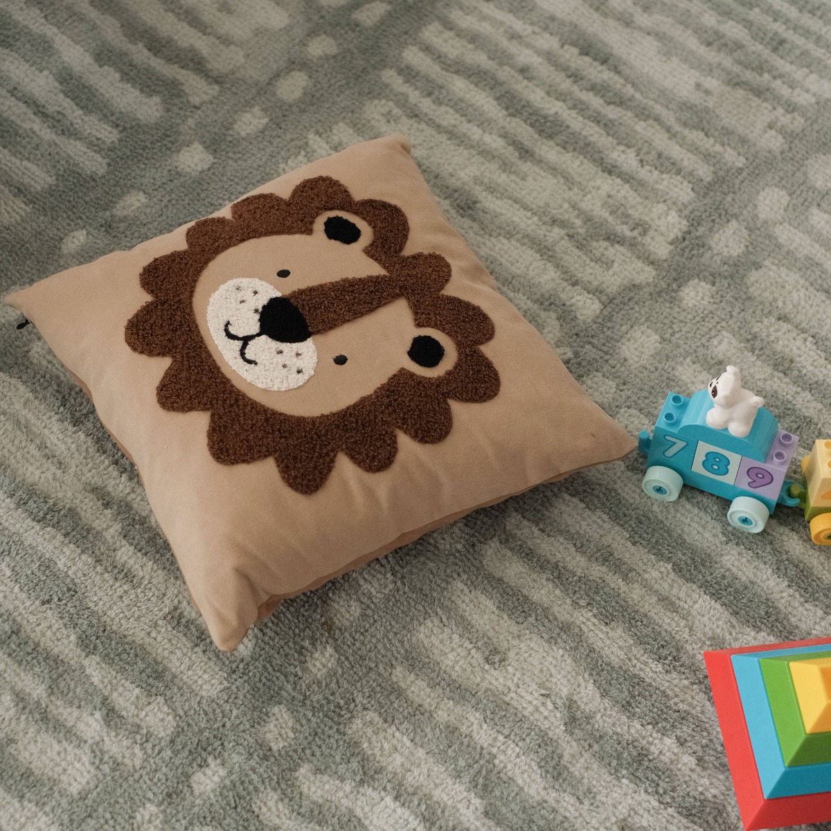 Little Lion Cushion 34x34cm
