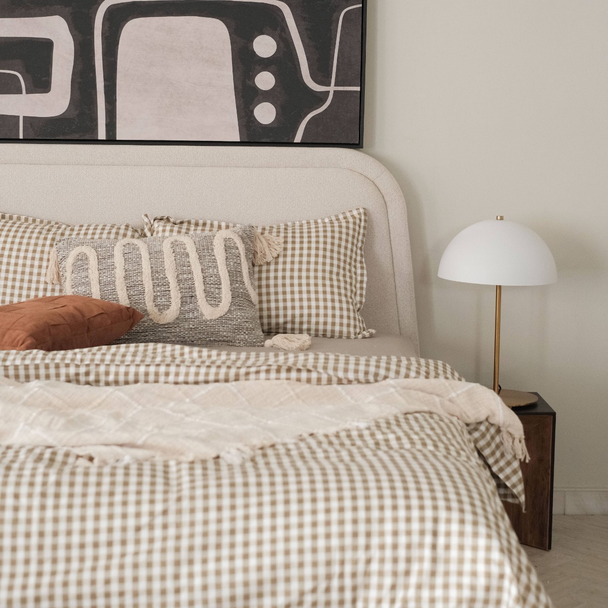 Charlotte Chiffon Beige King Bed