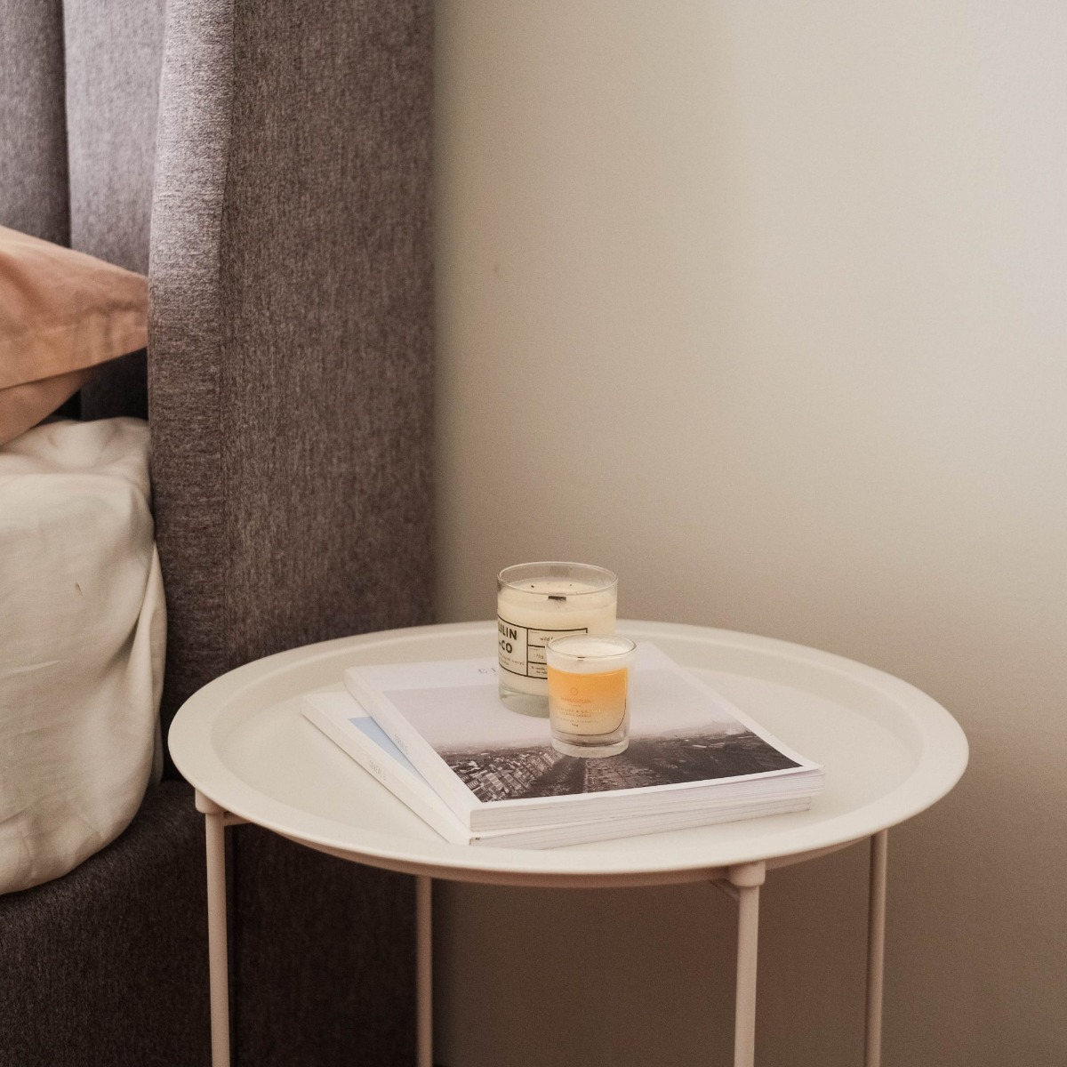 Yanis White Tray Table