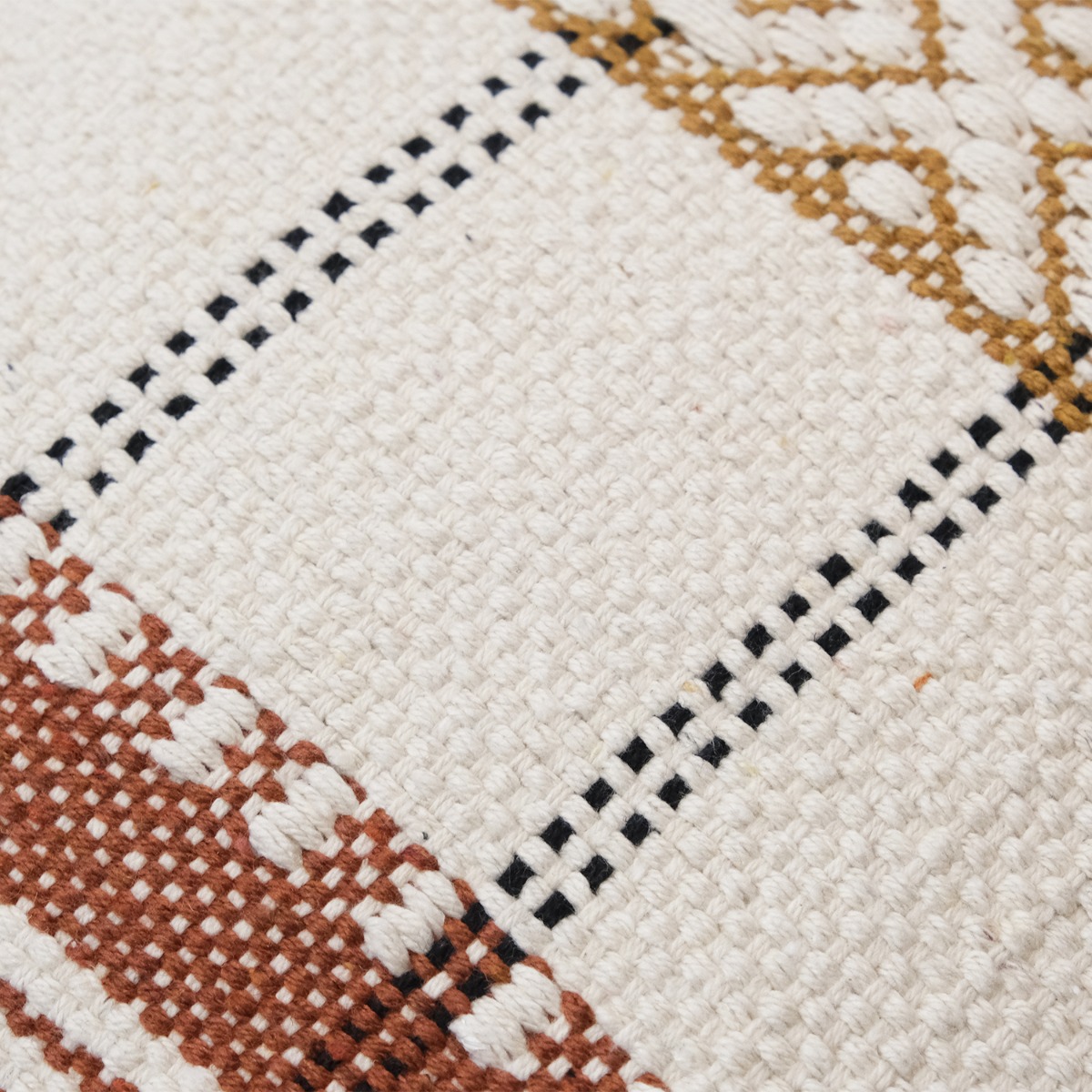 Zeno Greek Cushion 45x45