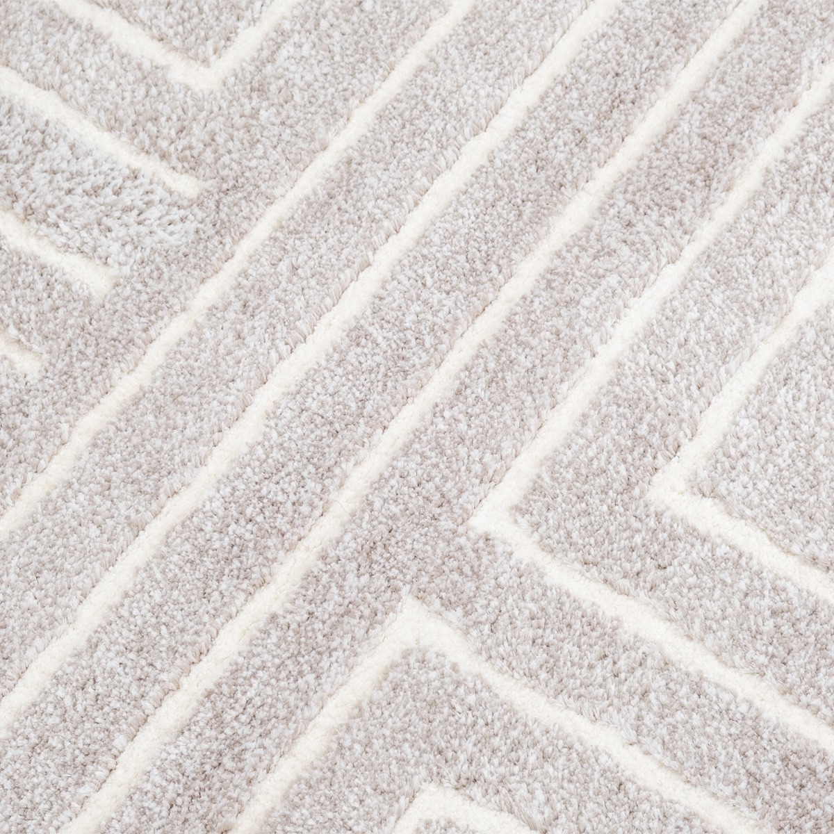 Zoe Polyester Shaggy Rug with Fringe 160x230cm