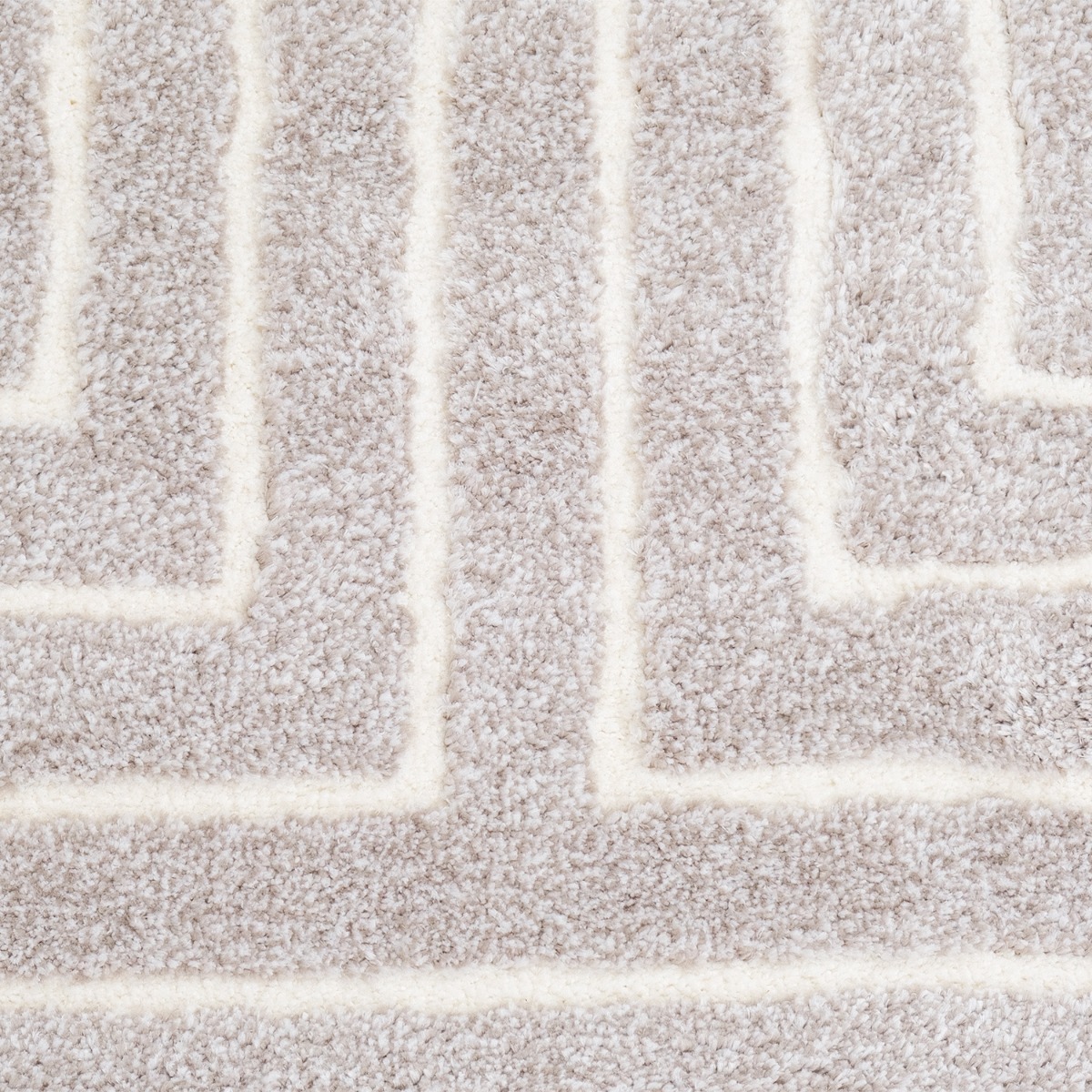 Zoe Polyester Shaggy Rug with Fringe 160x230cm