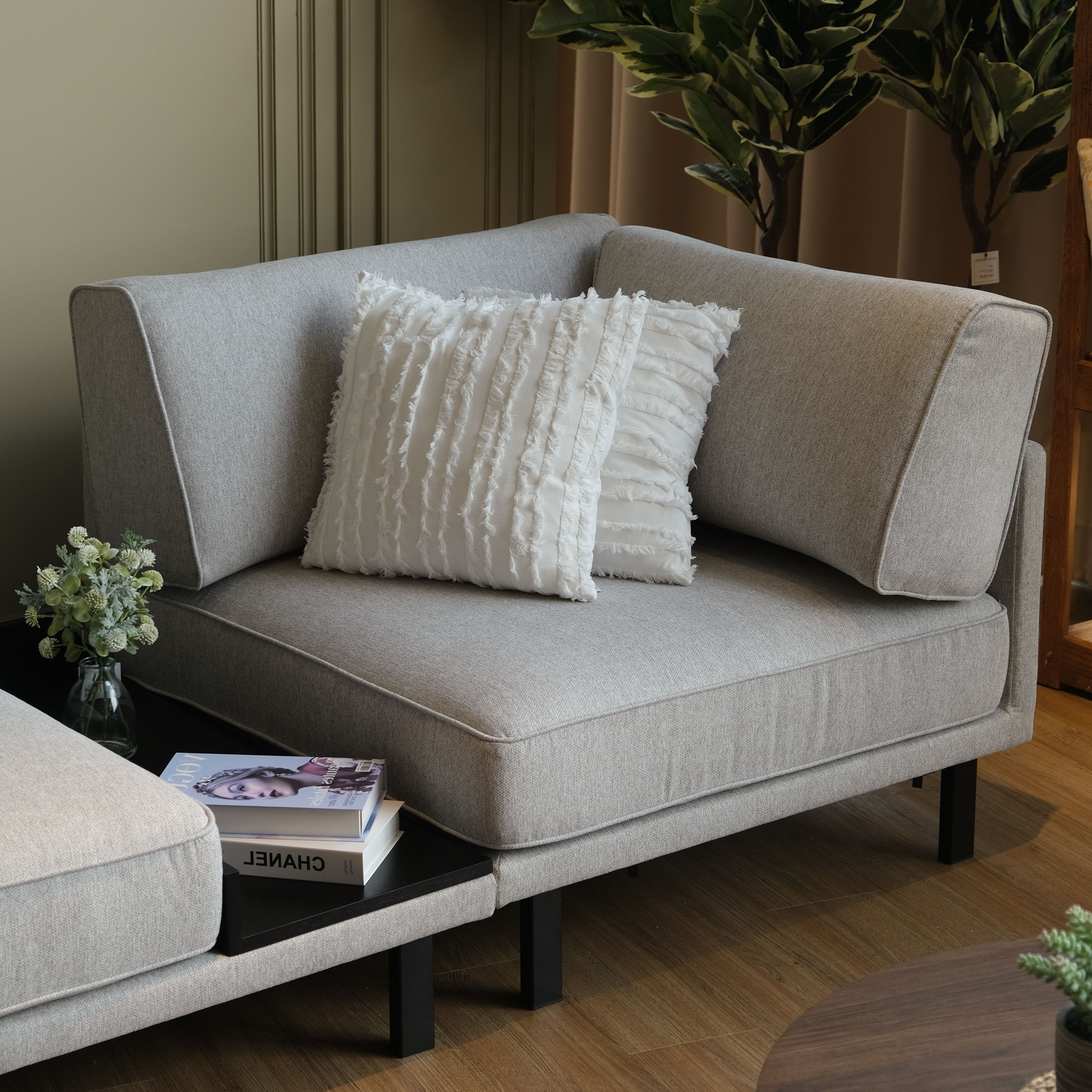 Elliott Flint Grey Right Arm 4 Seater Sofa