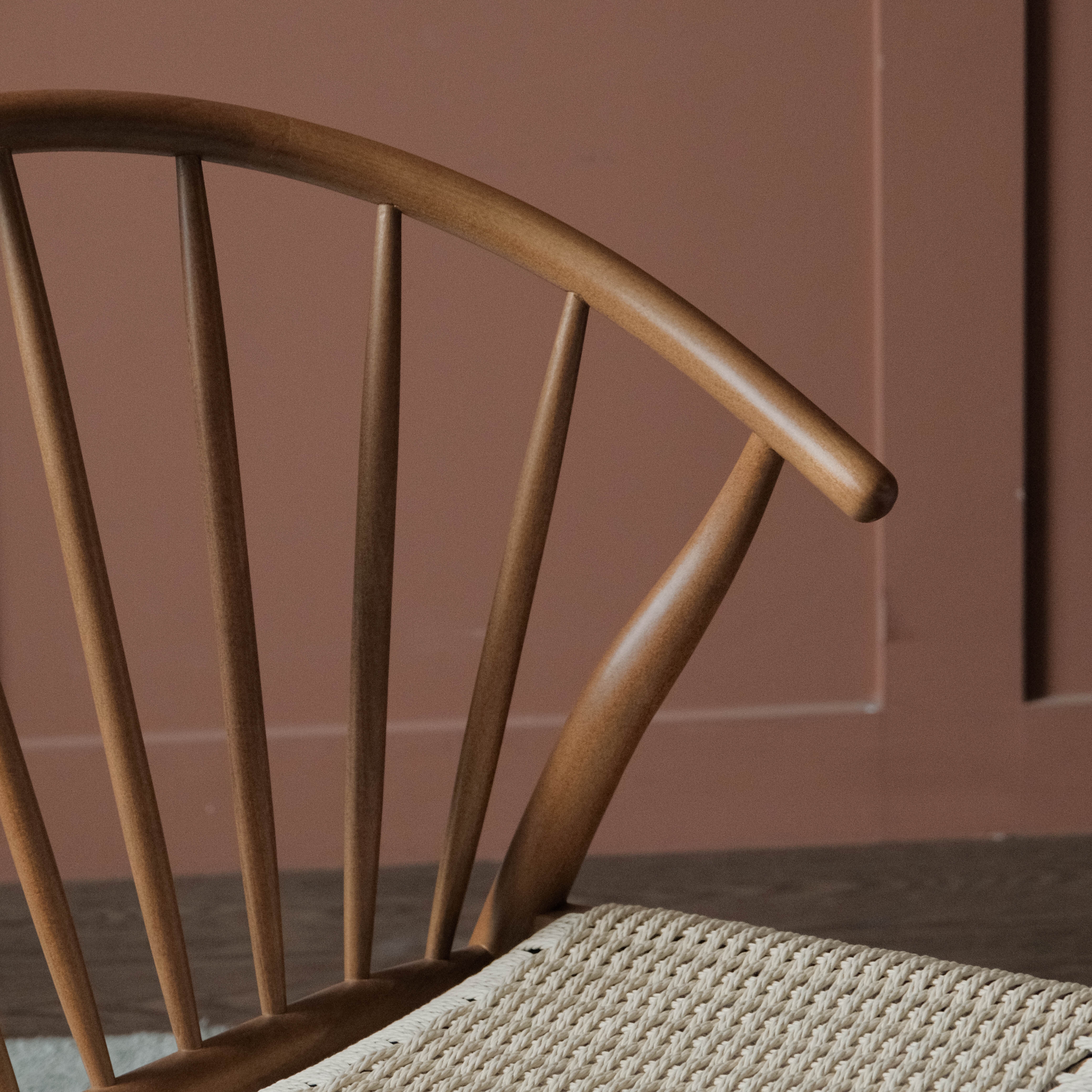 Quinn Brown Lounge Chair Natural Weave