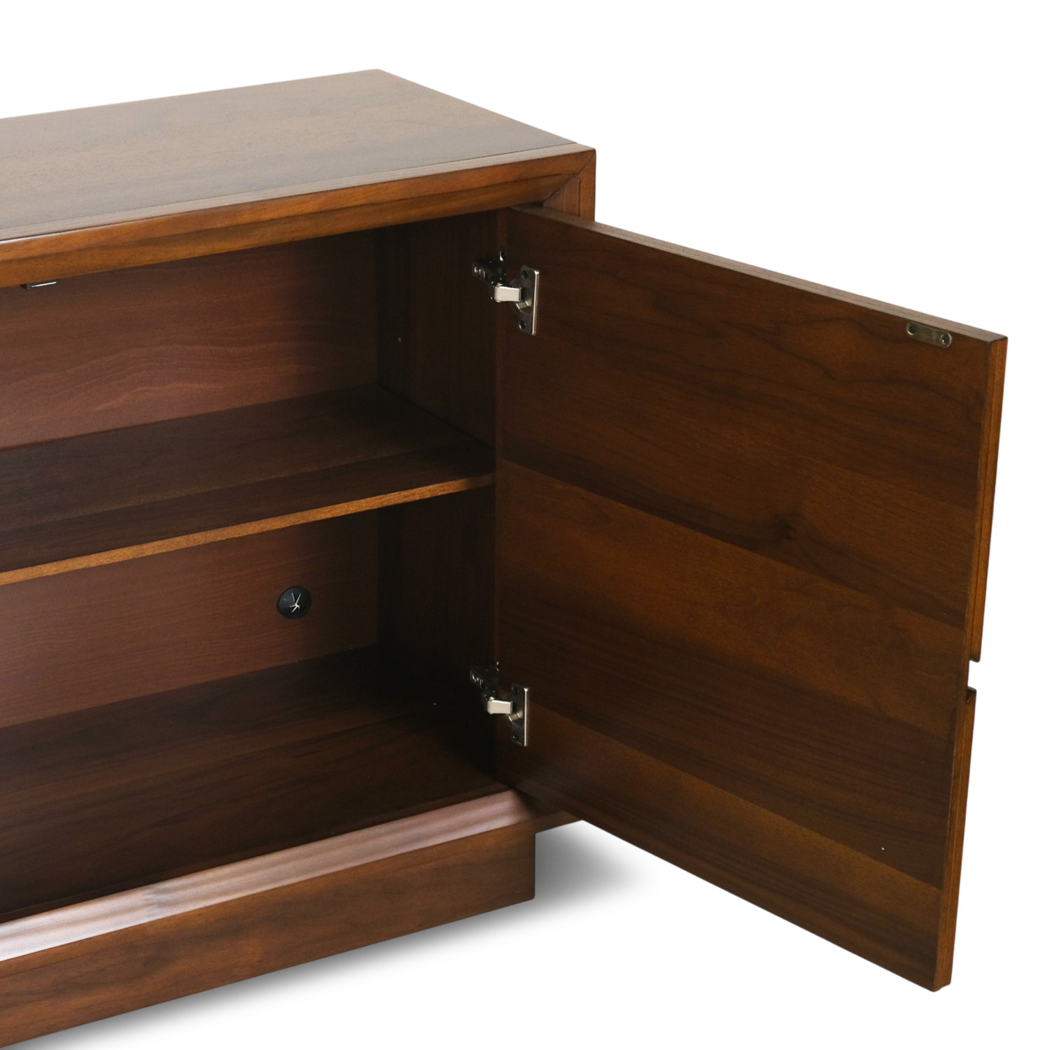 Kirana Sideboard