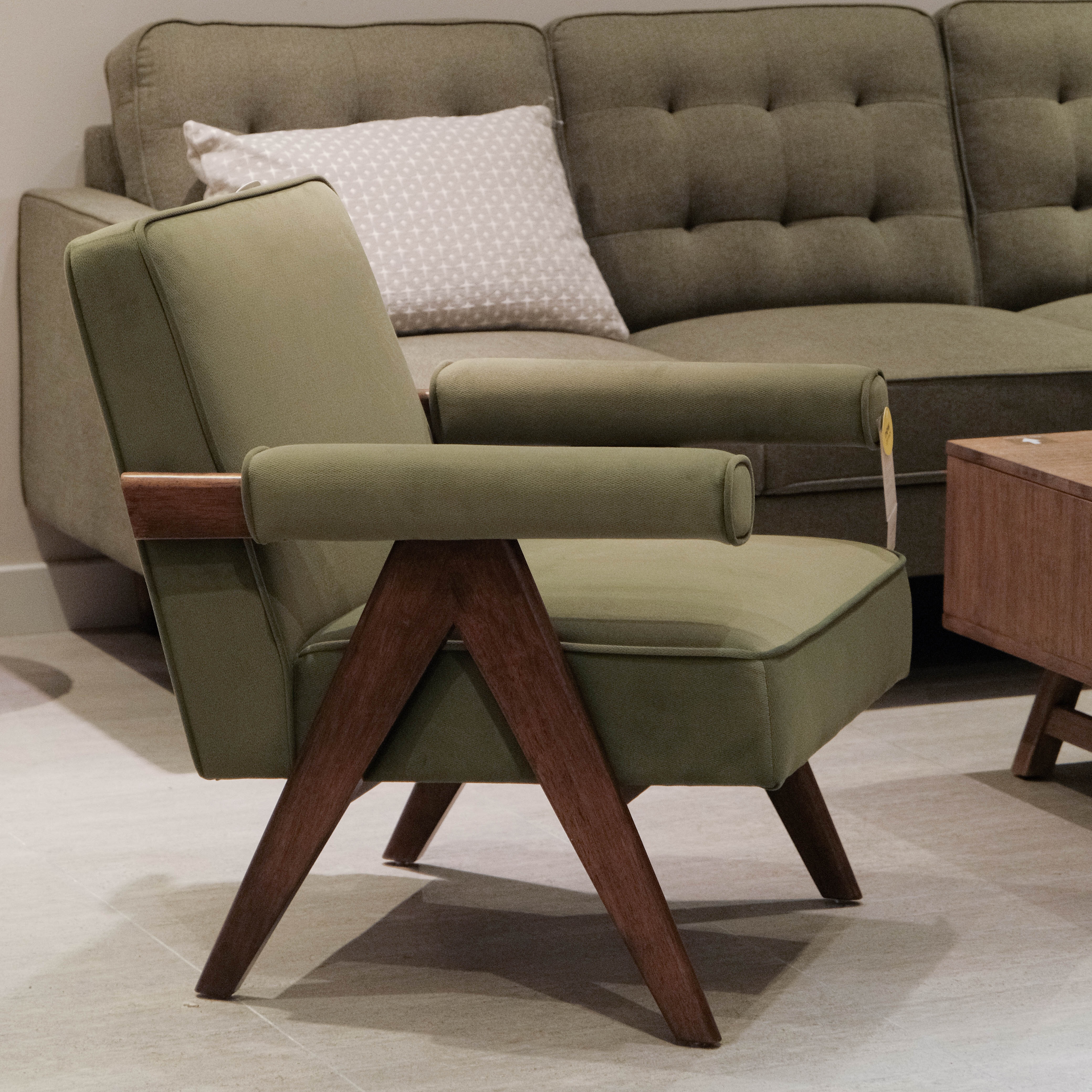 Joelle Retro Green Lounge Chair