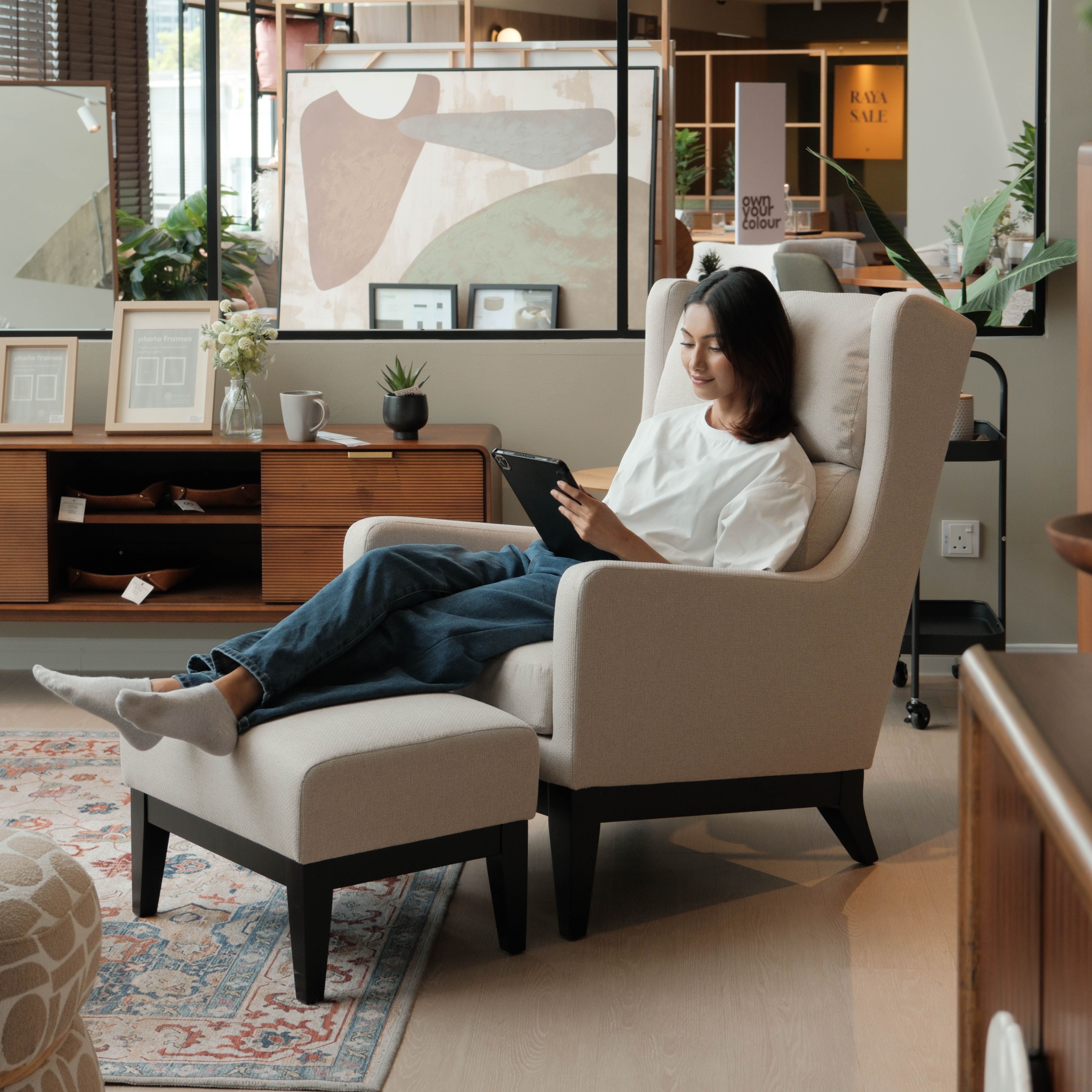 Frida Oatmeal Lounge Chair