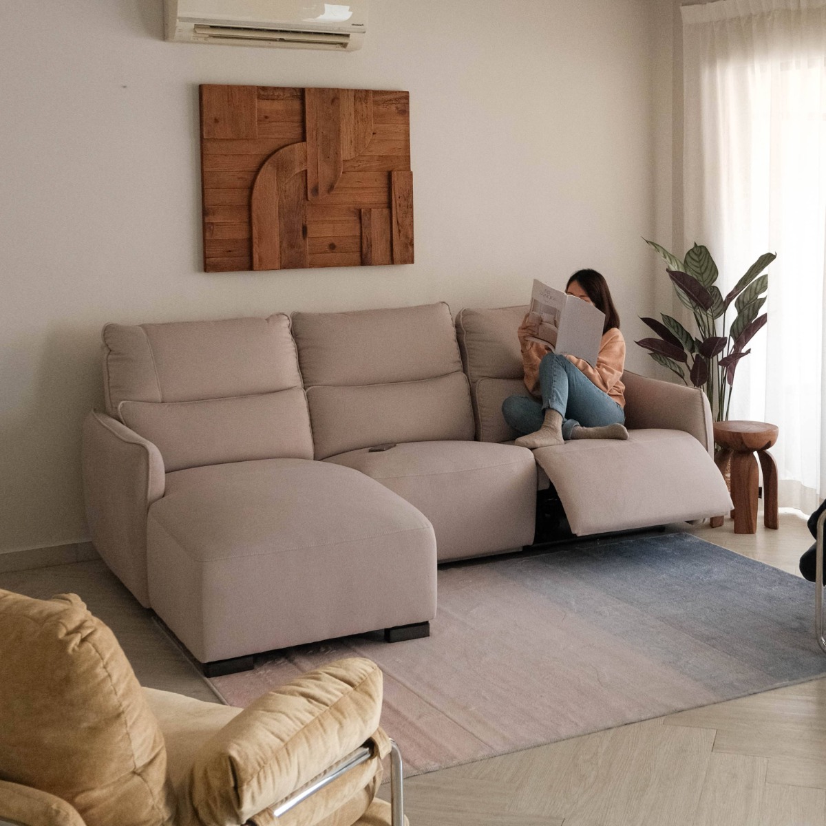 Camilla Right Sectional Power Reclining Sofa