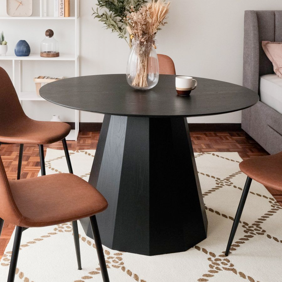 Minimalist Chairs